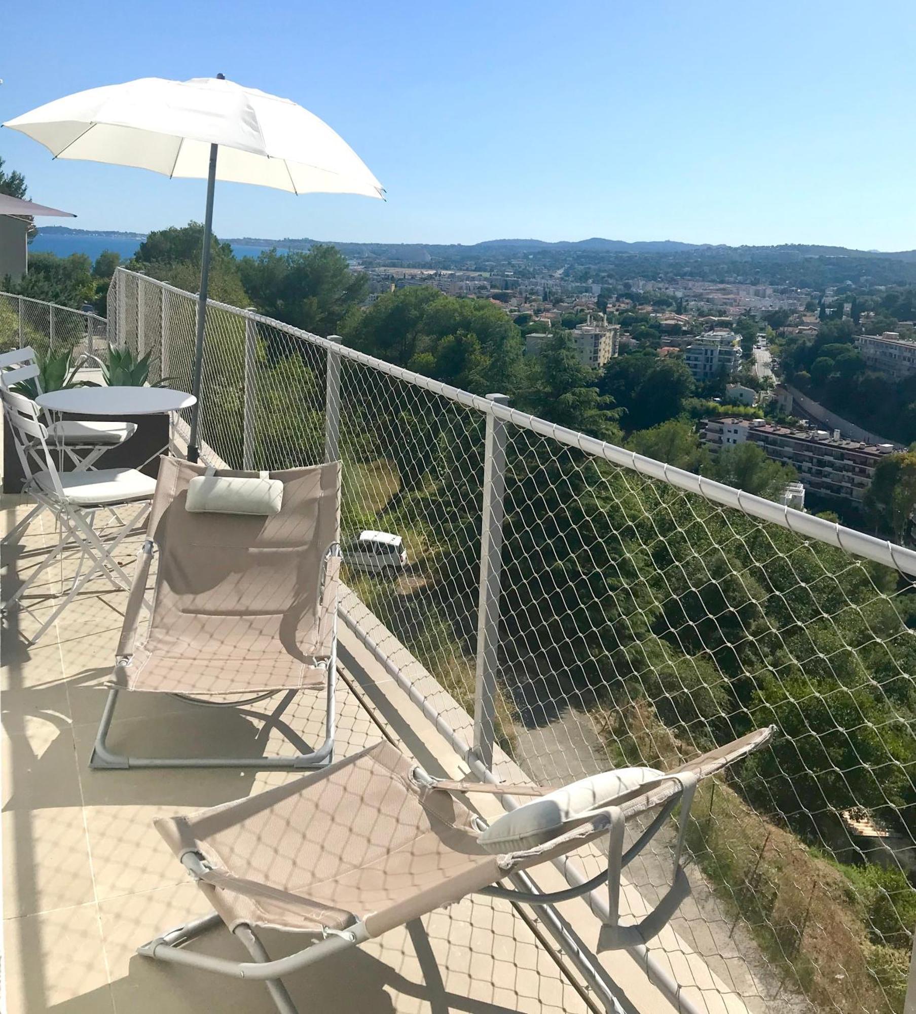 Twenty Rent Hotel Cagnes-sur-Mer Room photo